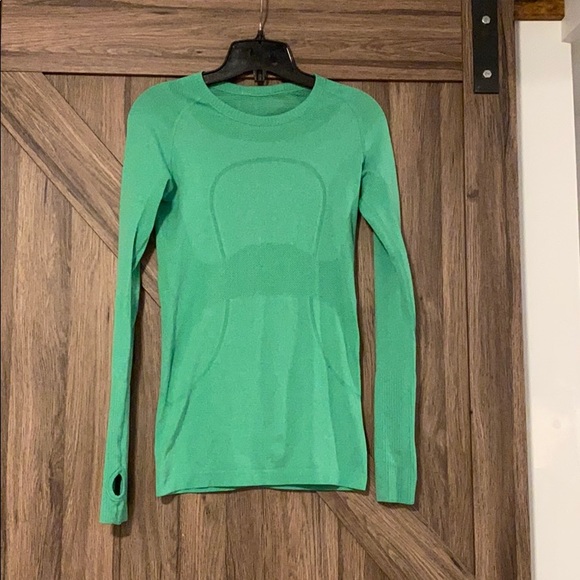 Lululemon Swiftly Tech Long Sleeve